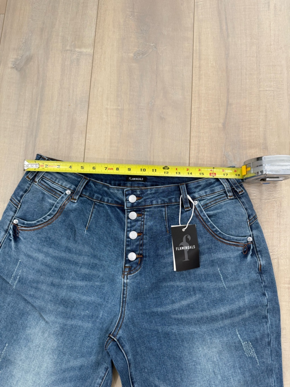 Relaxed Boyfriend Jeans in Washed Blue - Picture 7 of 7